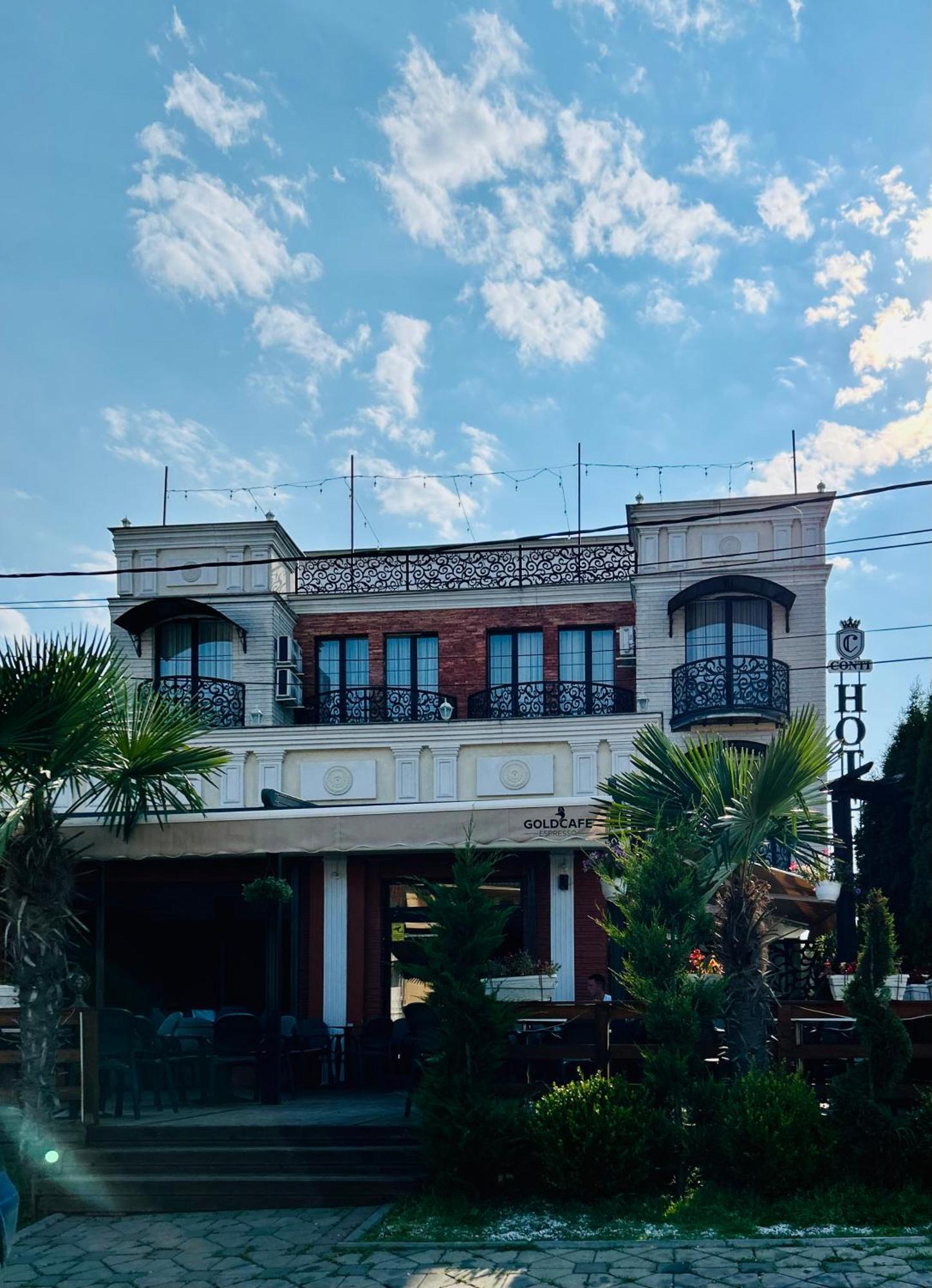 Conti Hotel & Restaurant Gjakova Экстерьер фото